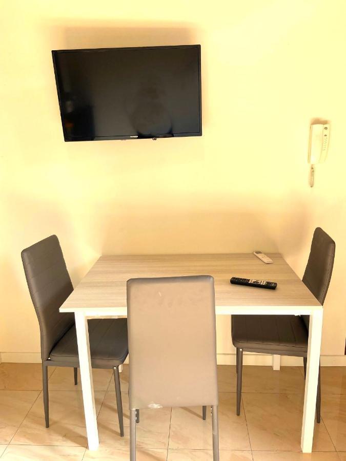 Apartment In Villa Milano Eksteriør billede