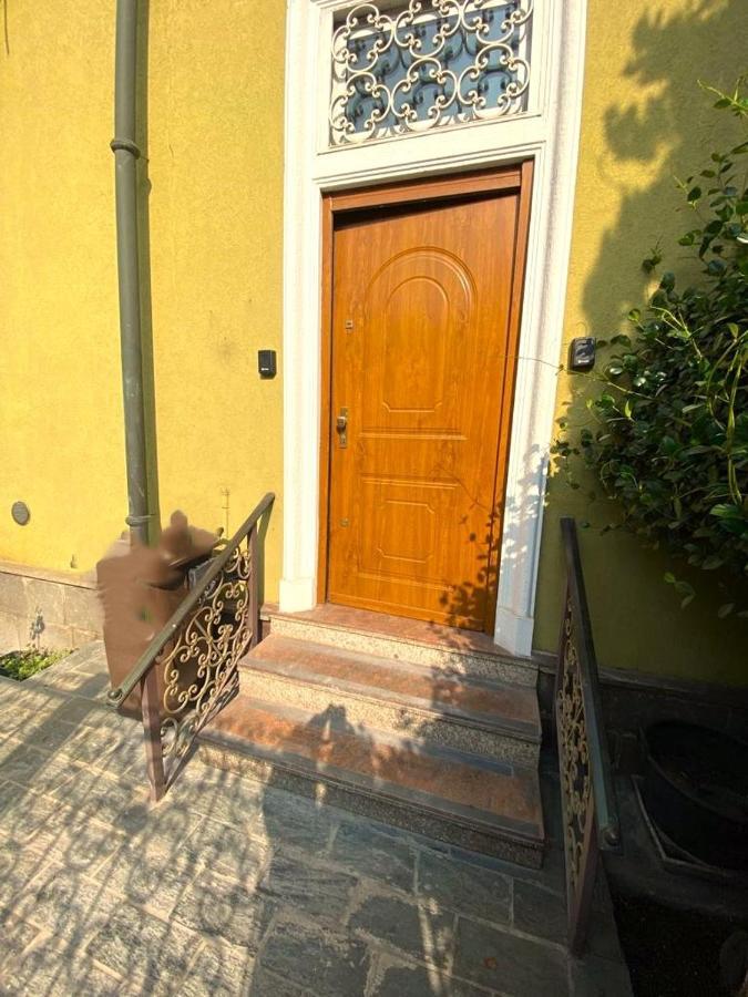Apartment In Villa Milano Eksteriør billede